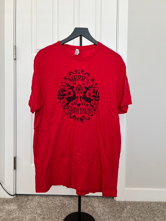 Other - Red Merry Christmas Graphic T-Shirt - Unbranded